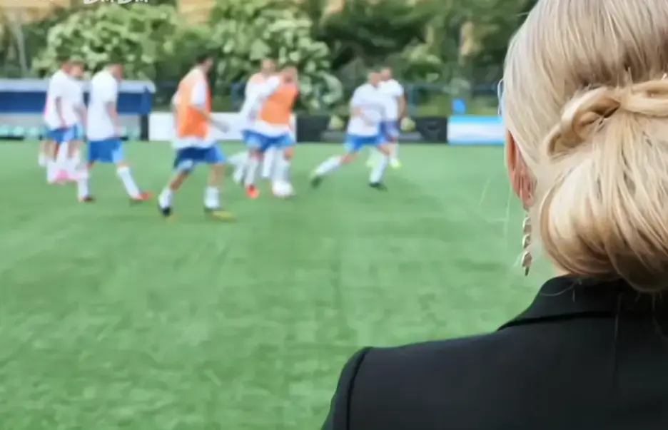 法国电影《Footballers'Moms》足球队的女老板们高清完整版-免费在线观看全集-Footballers'Moms无广告播放
